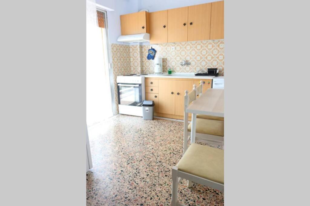 شقة Sunshine House Offering Spectacular Views To Olymp A نيا إيراكليا المظهر الخارجي الصورة