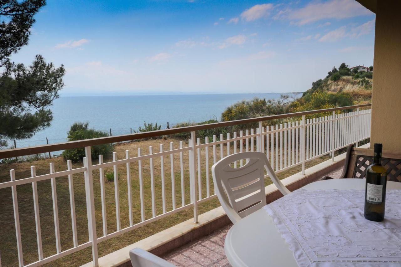 شقة Sunshine House Offering Spectacular Views To Olymp A نيا إيراكليا المظهر الخارجي الصورة